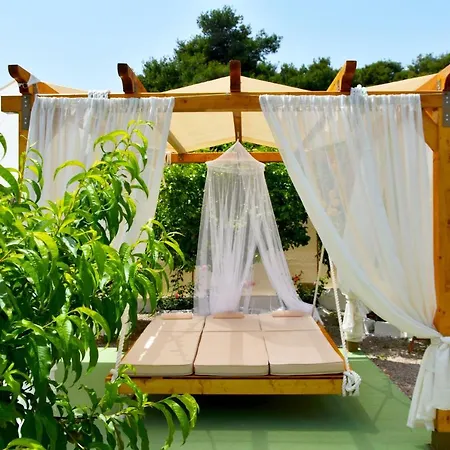 Kemping Tents With Garden Hanging Bed Pórto Ráfti